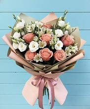 Букет цветов из:  Розы, Альстромерии и Лизиантусы в Первомайском Ставропольского края