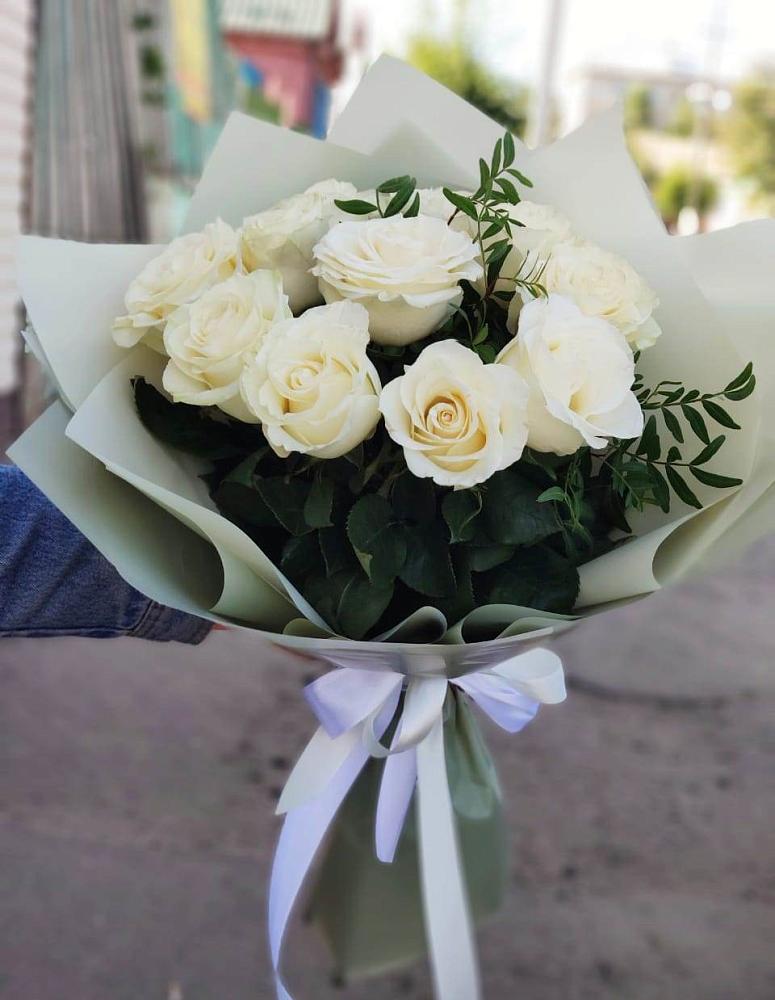 Букет Белые розы Проуд в Первомайском Ставропольского края