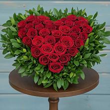 Цветочная композиция из Розы в виде сердца в Первомайском Ставропольского края