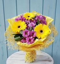 Букет цветов из:  Хризантемы и Герберы #REPLACE_PRED# Первомайском Ставропольского края