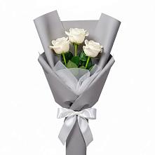 Букет 3 белые розы в Первомайском Ставропольского края