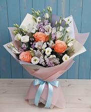 Букет цветов из:  Лизиантусы, Розы, Альстромерии и Гипсофила в Первомайском Ставропольского края