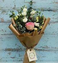 Букет цветов из:  Розы и Лизиантусы в Первомайском Ставропольского края