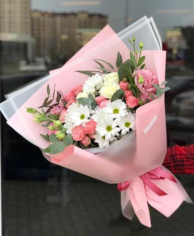 Букет цветов из: Розы, Лизиантусы и Хризантемы в Первомайском Ставропольского края