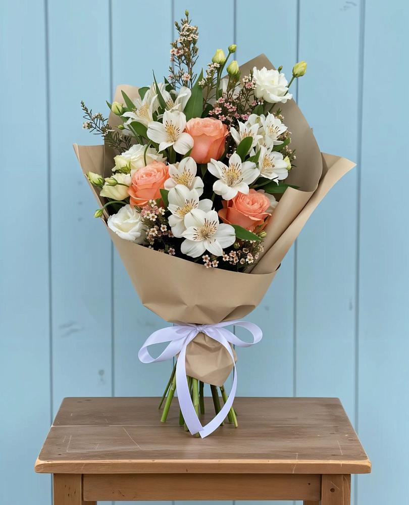 Букет цветов из: Альстромерии, Лизиантусы, Розы и Хризантемы в Первомайском Ставропольского края